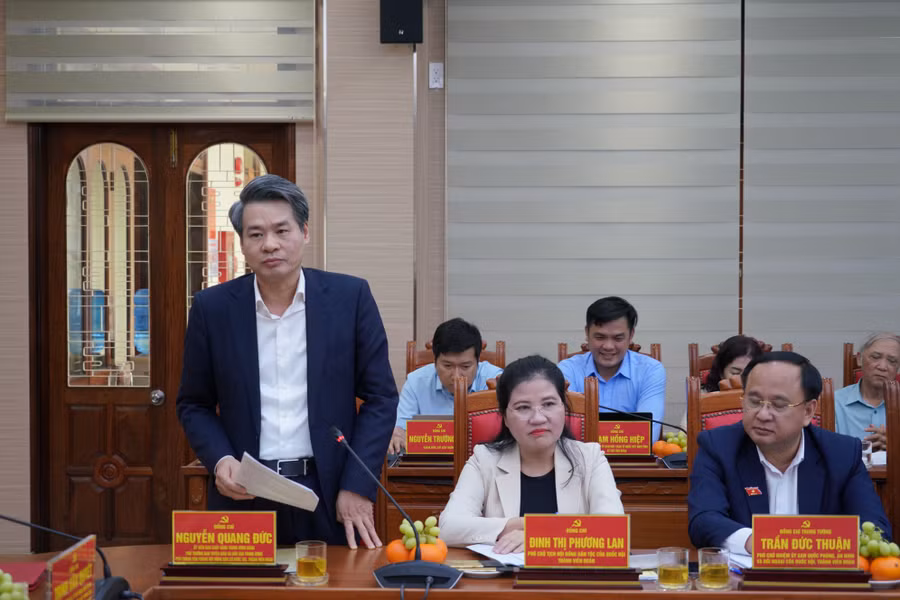 4-pho-ban-tuyen-gia-va-dan-van-nguyen-quang-duc-phat-bieu.jpg