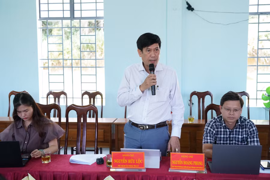 pho-chanh-van-phong-tinh-uy-nguyen-huu-loc-phat-bieu.jpg