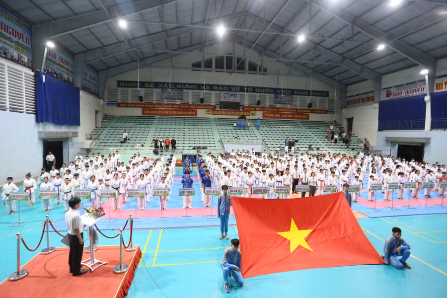 Giải đấu có lực lượng VĐV tham gia đông đảo nhất từ trước đến nay. Ảnh: Văn Ngọc