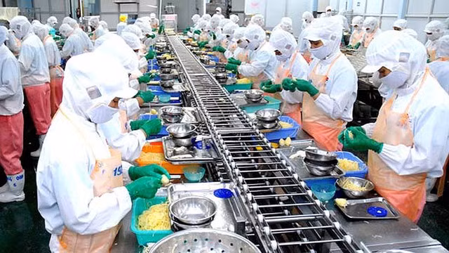 Trong nhóm hàng xuất khẩu 5 tháng qua, công nghiệp chế biến ước đạt 137,39 tỉ USD, chiếm 87,7%