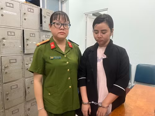 Cơ quan Cảnh sát điều tra Công an tỉnh Đak Lak thi hành lệnh bắt tạm giam với Trần Thị Trúc My Cơ quan Cảnh sát điều tra Công an tỉnh Đak Lak thi hành lệnh bắt tạm giam với Trần Thị Trúc My