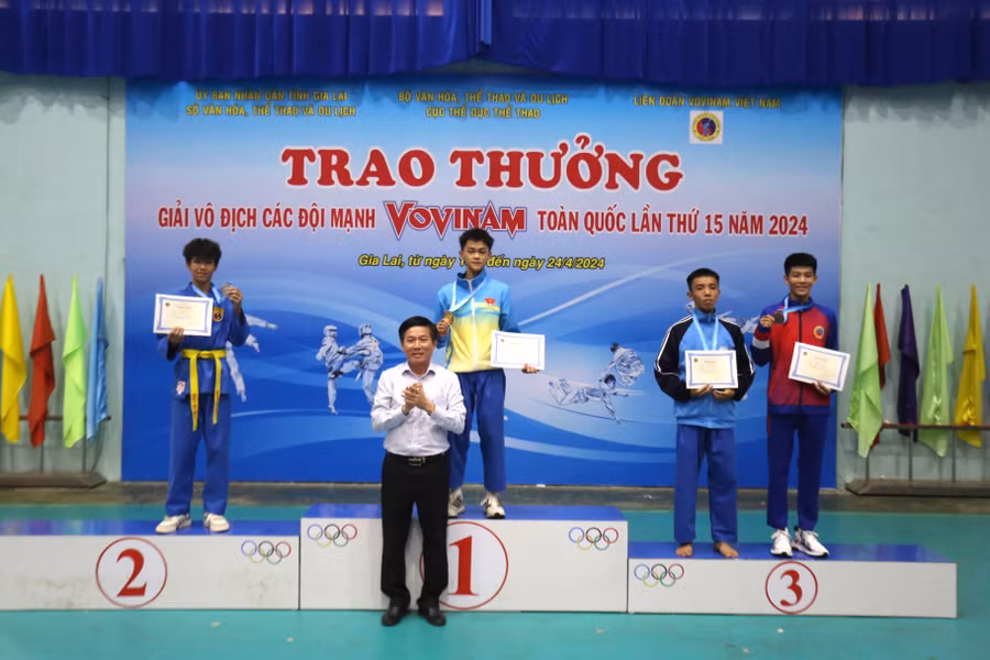 VĐV Võ Huy Hoàng giành tấm huy chương vàng duy nhất cho đoàn Gia Lai ở giải năm nay. Ảnh: Văn Ngọc