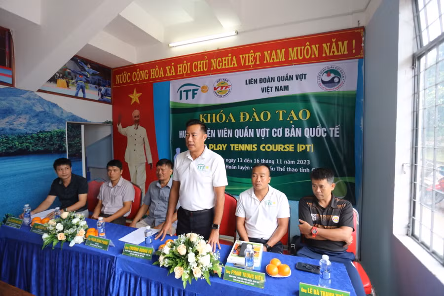 Các học viên sẽ được truyền đạt các kiến thức cơ bản và chuyên sâu theo chuẩn quốc tế. Ảnh: Văn Ngọc