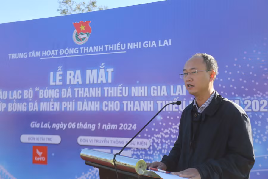Anh Phan Hồ Giang phát biểu tại buổi lễ ra mắt. Ảnh: Văn Ngọc