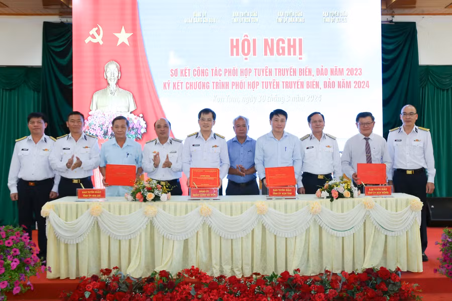 Tổng Công ty Tân Cảng Sài Gòn và Ban Tuyên giáo các tỉnh: Đắk Nông, Gia Lai, Kon Tum ký kết phối hợp năm 2024.