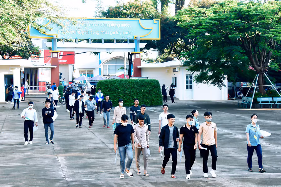 Ngày thi đầu tiên của kỳ thi tốt nghiệp THPT năm 2023 tại tỉnh Gia Lai diễn ra an toàn, nghiêm túc. Ảnh: Đức Thụy