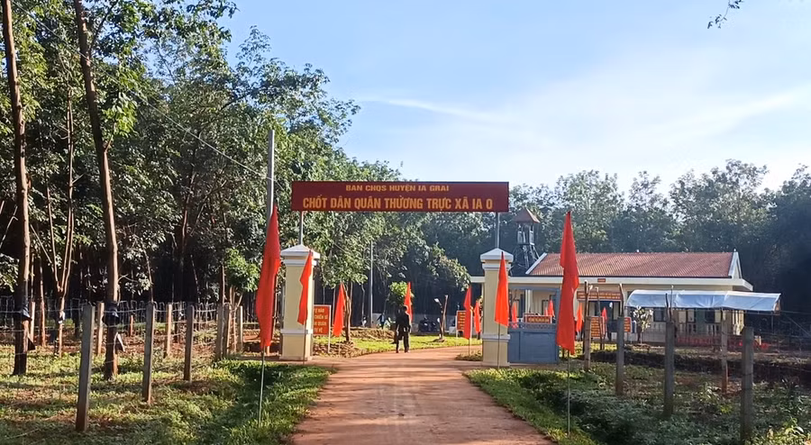 Khu nhà ở, làm việc của Chốt Dân quân Thường trực. Ảnh: Huy Bắc