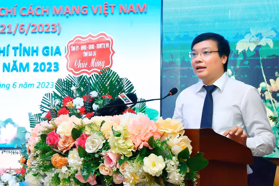 Chủ tịch UBND tỉnh Trương Hải Long phát biểu tại buổi tọa đàm. Ảnh: Đức Thụy