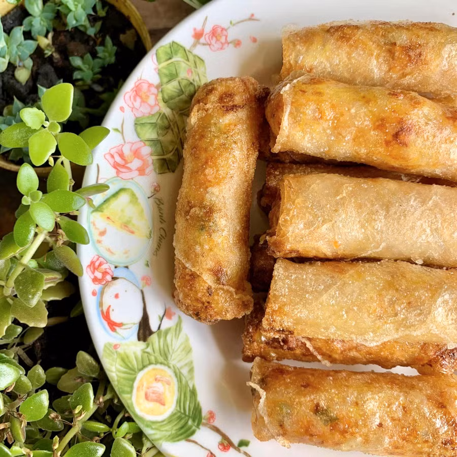Món nem rán của Việt Nam lọt top 100 món khai vị ngon nhất thế giới. Ảnh: Phương Vi