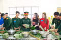Sư đoàn 320 tổ chức hội thi “Gói bánh chưng xanh” 