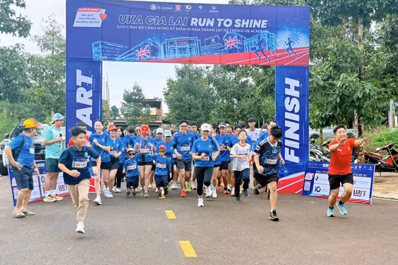 Hơn 200 vận động viên tham gia giải chạy gây quỹ UKA Run To Shine 2026