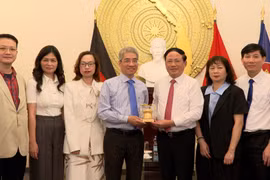 Chủ tịch UBND tỉnh Gia Lai Phạm Anh Tuấn thăm, làm việc với Đại sứ quán Việt Nam tại Cộng hòa Liên bang Đức