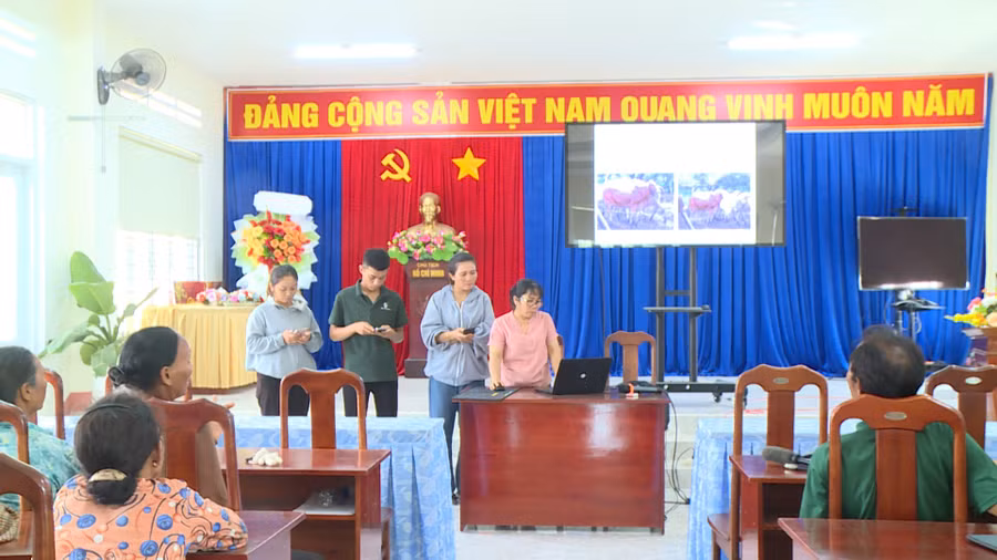 xa-ia-rmok-huyen-krong-pa-tap-huan-cho-nguoi-dan-kien-thuc-cham-soc-phong-tru-dich-benh-tren-dan-bo-anh-son-trung.jpg