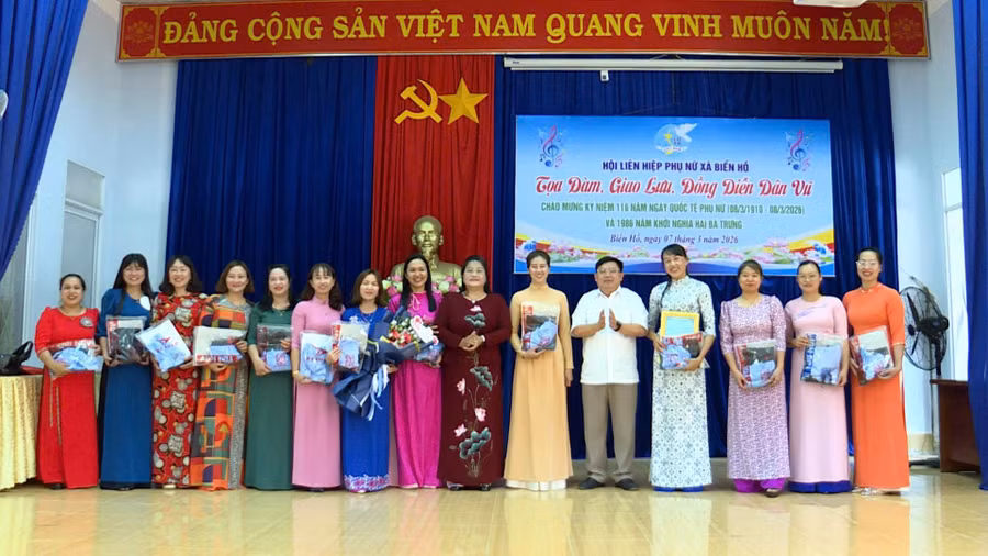 hoi-lhpn-xa-bien-ho-ra-mat-clb-the-duc-the-thao.jpg