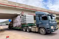 Cần sớm sửa chữa gầm cầu vượt cao tốc Bắc - Nam