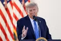 Tổng thống Mỹ Trump yêu cầu châu Âu hoàn trả chi phí viện trợ cho Ukraine