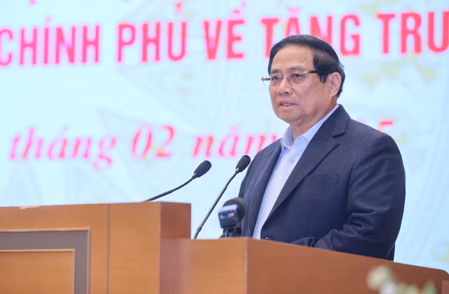 dong-chi-pham-minh-chinh-uy-vien-bo-chinh-tri-thu-tuong-chinh-phu-phat-bieu-khai-mac-hoi-nghi-anh-vgp.jpg