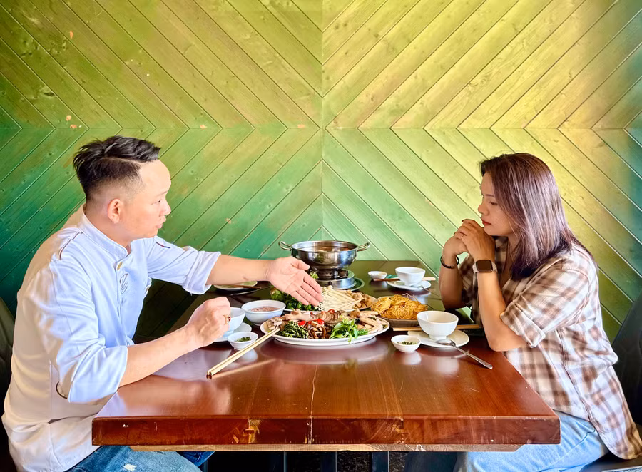 tac-gia-duoc-dau-bep-thai-muoi-gioi-thieu-ve-mon-an-moi-duoc-sang-tao-ra-anh-ha-duy.jpg