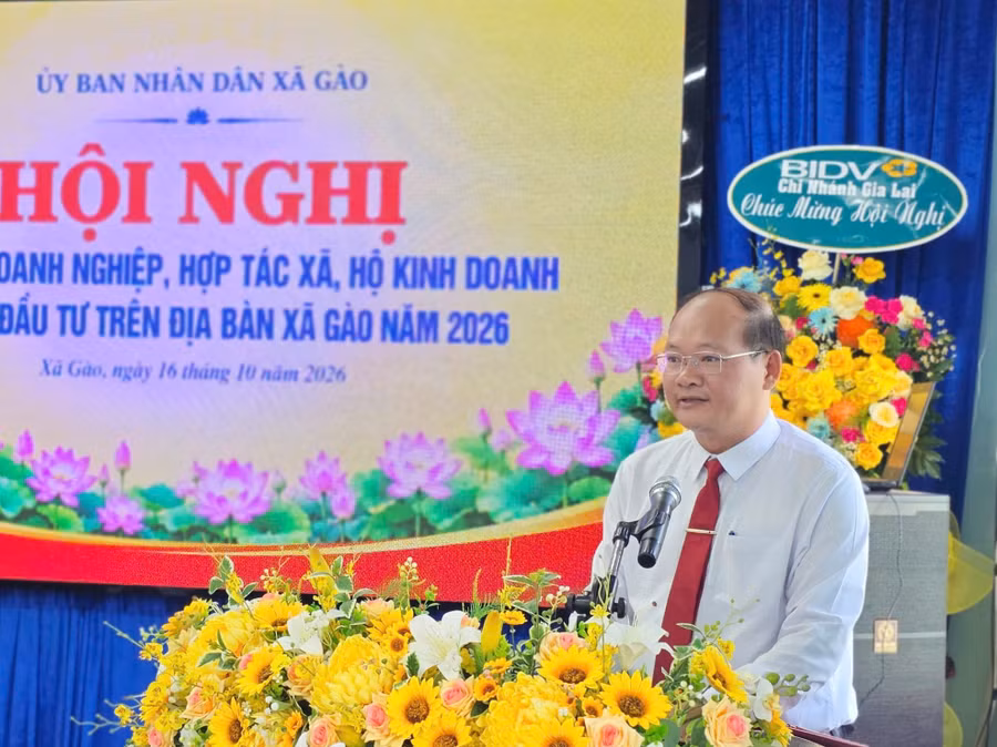 chu-tich-ubnd-xa-nguyen-dang-quang-phat-bieu-tai-hoi-nghi-anh-ba-binh.jpg