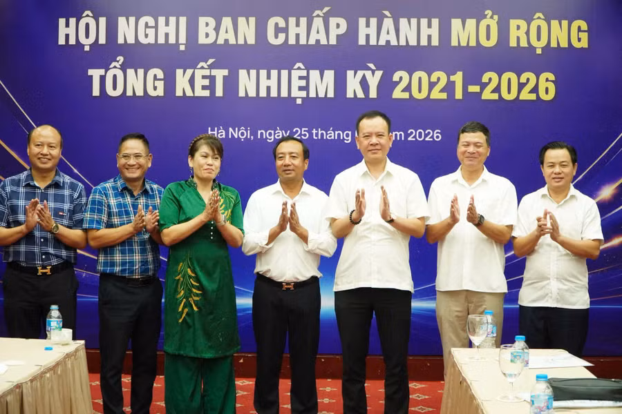 thuong-truc-ban-chap-hanh-vcac-nhiem-ky-2026-2031-ra-mat-anh-nvcc.jpg