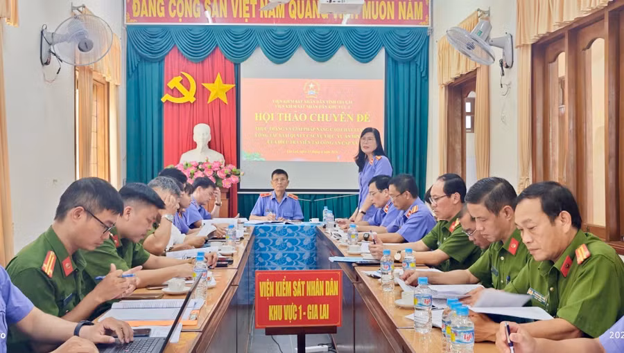 hoi-thao-trao-doi-giai-phap-nang-cao-chat-luong-giai-quyet-an-hinh-su-tai-cong-an-cap-xa-668.jpg