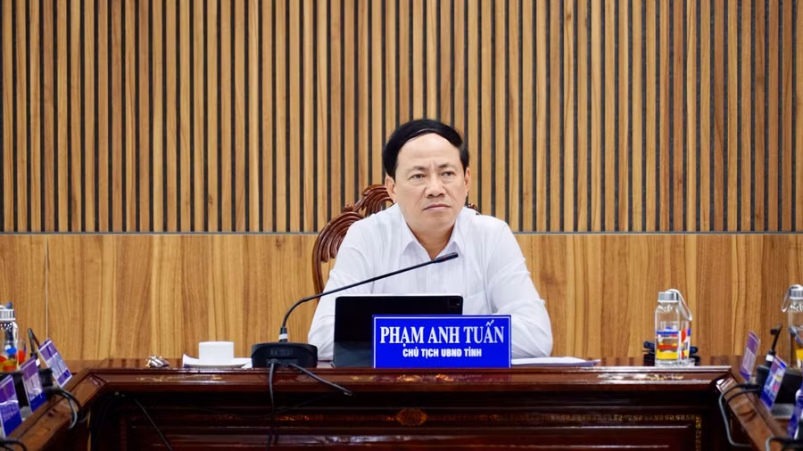 chu-tich-ubnd-tinh-tiep-cong-dan.jpg