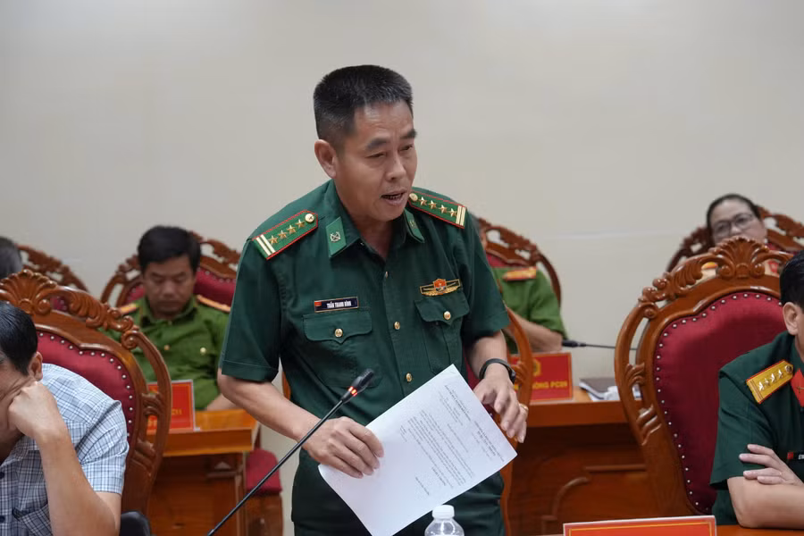 dai-bieu-gop-y-kien.jpg