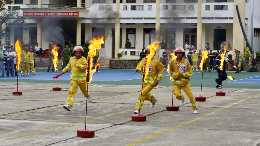 soi-noi-hoi-thi-the-thei-nghiep-vu-chua-chay-cnch-480.jpg