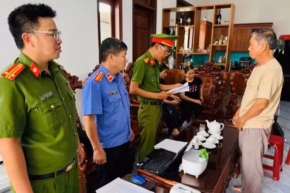 Phòng, chống tham nhũng, lãng phí, tiêu cực từ sớm, từ xa