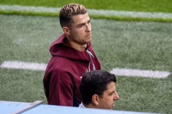 Messi và Ronaldo vẫn thống lĩnh tốp cầu thủ thu nhập cao nhất thế giới năm 2026: Ai cao hơn?