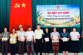Ra mắt Tổ hội nghề nghiệp trồng ngô nếp tươi, ngô ngọt tươi xã Ia Tul. Ảnh: ĐVCC