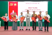Chư Sê công bố các quyết định về công tác tổ chức, cán bộ