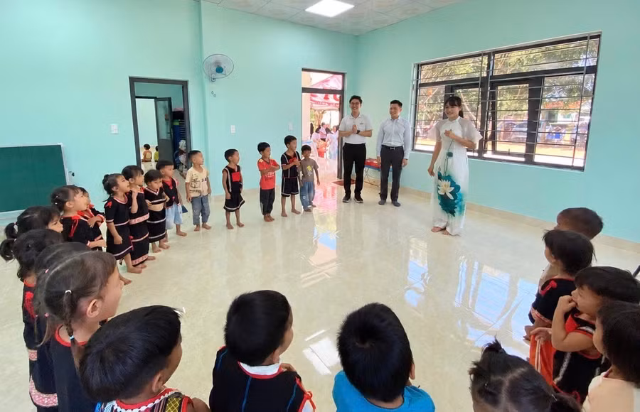 phong-hoc.jpg