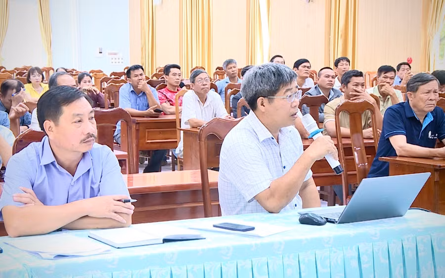 dai-dien-chinh-quyen-co-quan-chuyen-mon-de-nghi-cac-ho-chap-hanh-nghiem-cac-quy-dinh-cua-phap-luat-de-hoat-dong-nuoi-chim-yen-tren-dia-ban-phat-trien-on-dinh-ben-vung.jpg