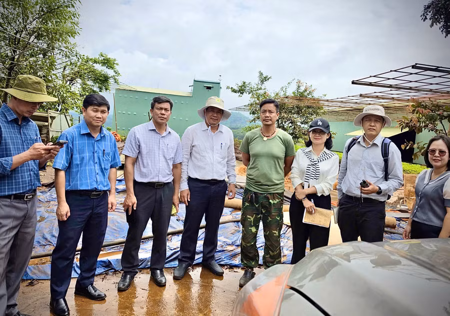 cuc-dia-chat-va-khoang-san-phoi-hop-so-nong-nghiep-va-moi-truong-tinh-gia-lai-kiem-tra-gieng-khoan-cua-gia-dinh-ong-hoa-vao-ngay-6-8.jpg