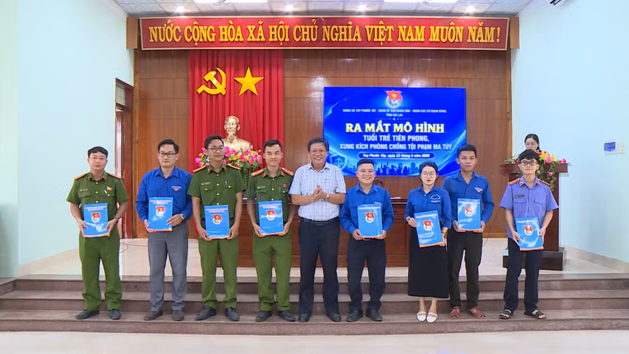 chuong-trinh-phien-toa-gia-dinh-tuyen-truyen-phap-luat-ve-phong-chong-toi-pham-ma-tuy-nam-2026-2.jpg