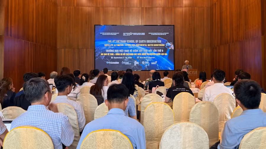 truong-hoc-viet-nam-ve-quan-sat-trai-dat-lan-thu-6.jpg