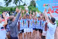 Ước mơ khởi đầu từ sân bóng làng