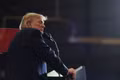 Tổng thống Mỹ Donald Trump treo thưởng 1 triệu USD cho thông tin về gian lận bầu cử