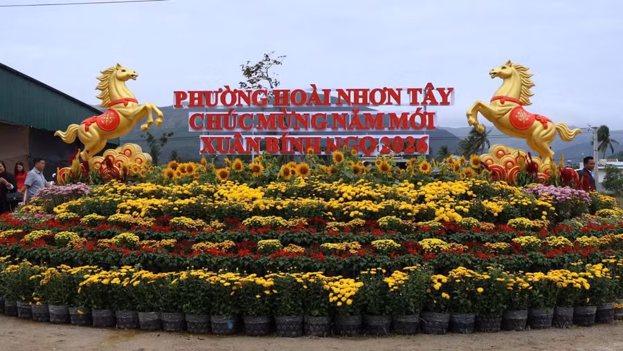 gen-n-phuong-hoai-nhon-tay-2.jpg