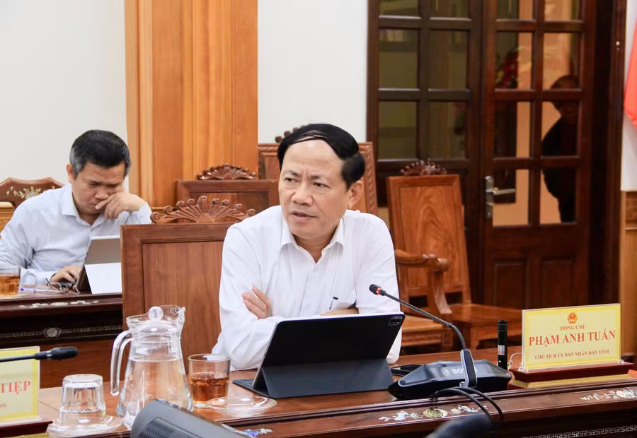 chu-tich-ubnd-tinh-pham-anh-tuan-phat-bieu-ket-luan-hoi-nghi-anh-hoang-thao.jpg