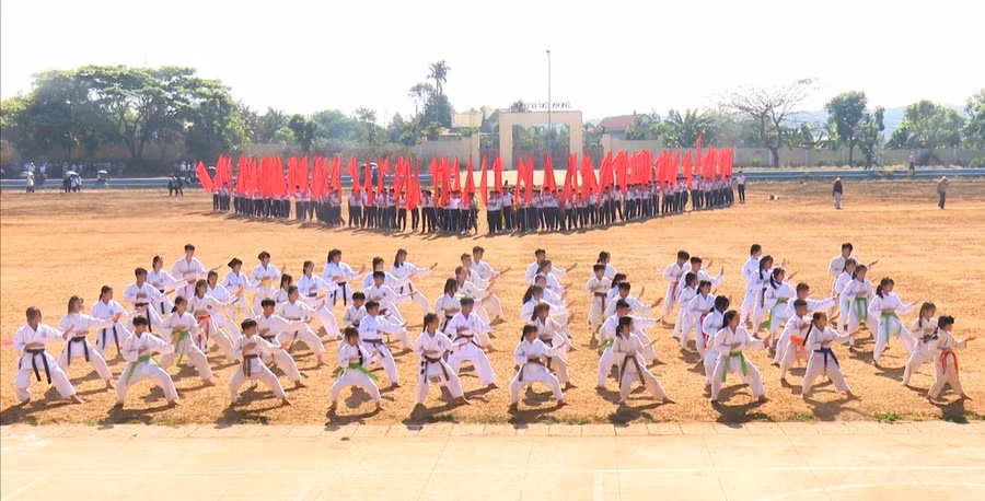 man-dong-dien-vo-thuat-tai-dai-hoi-the-duc-the-thao-lan-thu-i-xa-dak-doa.jpg