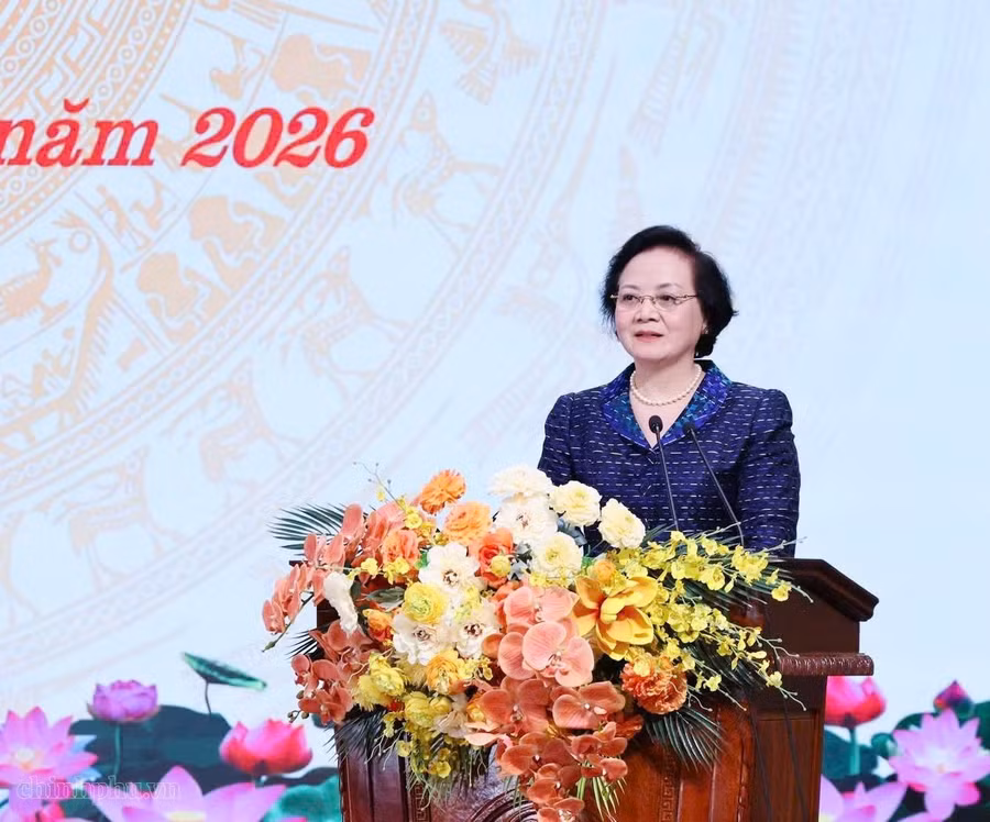 can-bo-cong-chuc-cap-xa.jpg