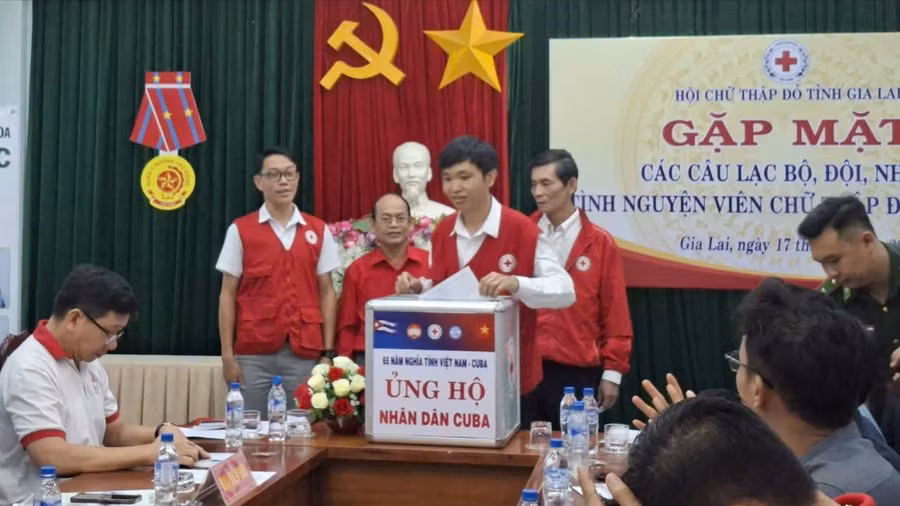hoi-chu-thap-do-tinh-van-dong-ung-ho-nhan-dan-cuba.jpg