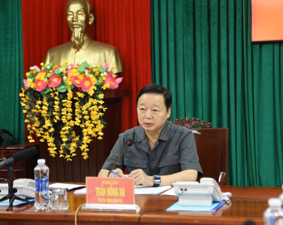 khac-phuc-hau-qua-bao-so-13.jpg