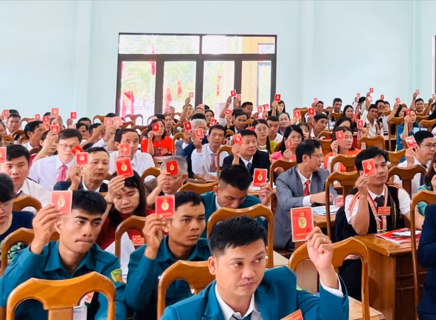 3dai-hoi-da-thao-luan-va-thong-nhat-thong-qua-nghi-quyet-voi-cac-chi-tieu-nhiem-vu-trong-tam-va-02-khau-dot-pha-8504.jpg