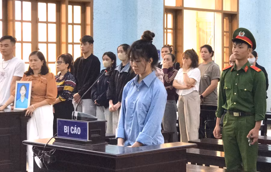 nu-sinh-lop-12-da-phai-lanh-an-18-nam-tu-ve-toi-22giet-nguoi22-anh-van-ngoc.jpg