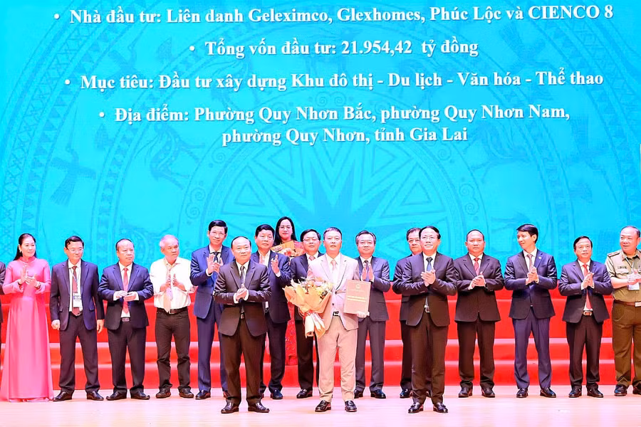 to-cong-tac-dac-biet.jpg