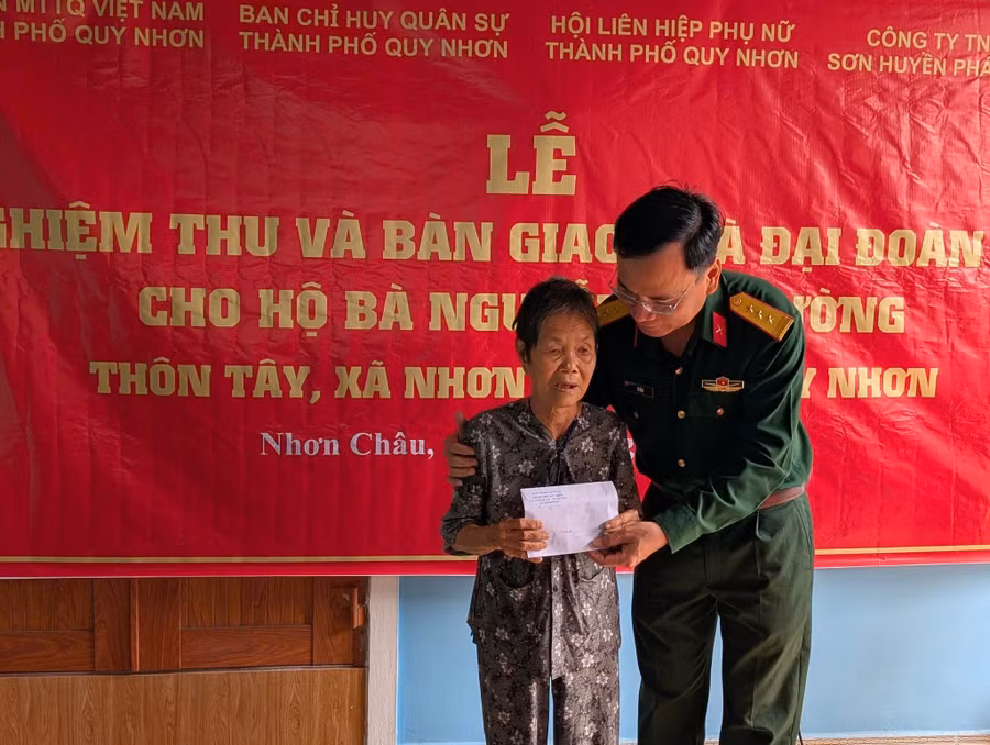 nghia-tinh-nhon-chau.jpg
