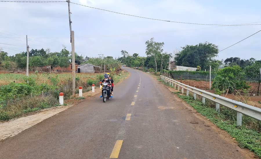 tinh-lo-666-di-qua-dia-ban-xa-kon-chieng.jpg